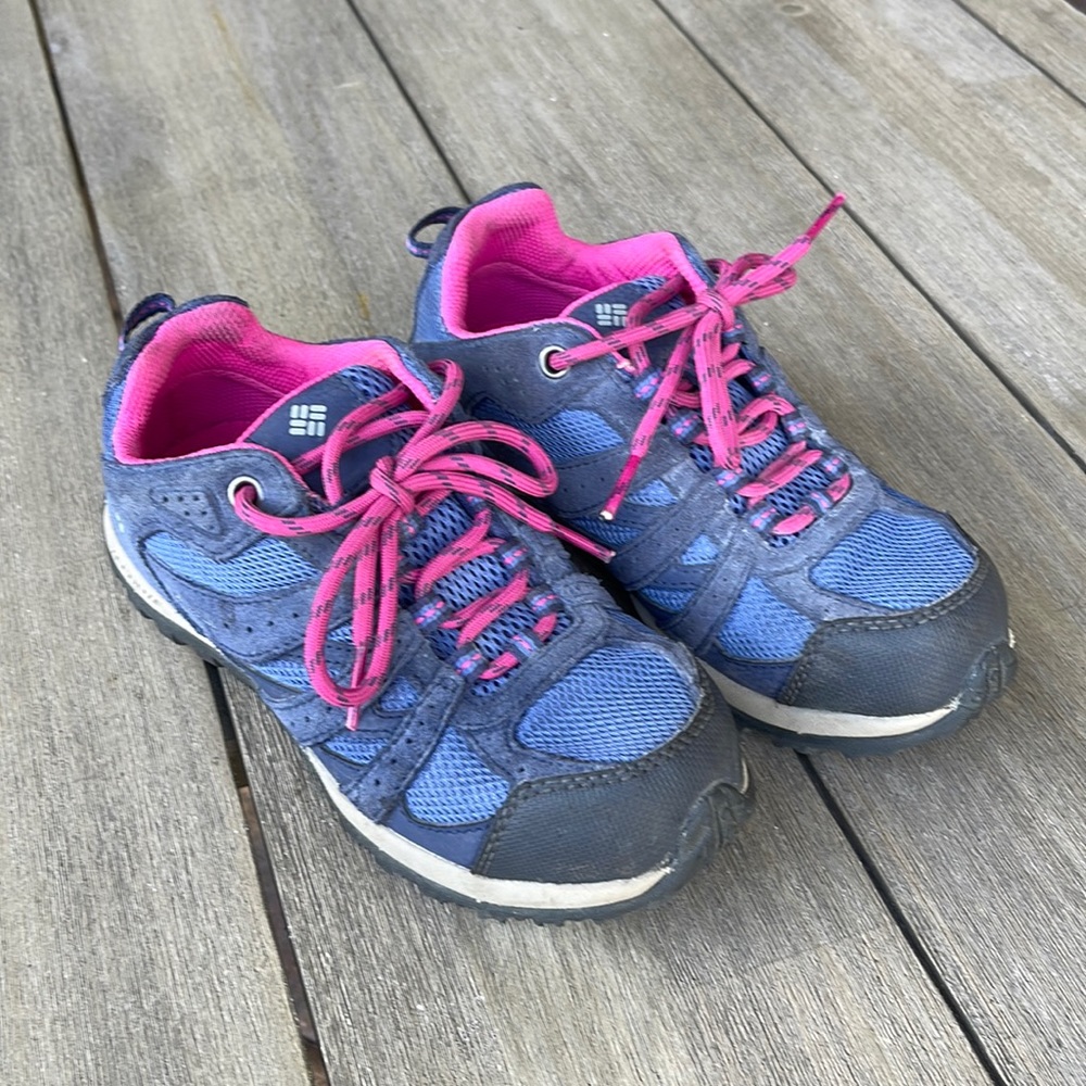 Girls, Columbia sneakers, hiking shoes, waterproof